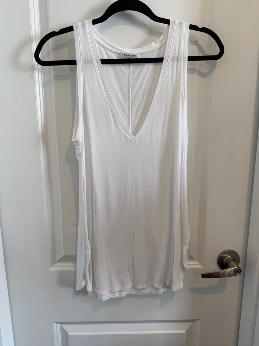 Babaton White V-Neck Sleeveless Tank